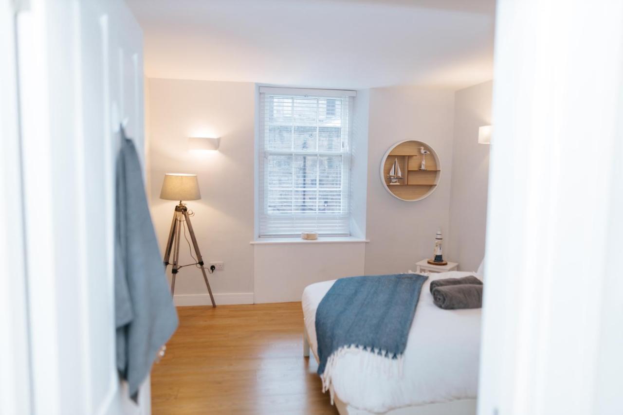 Luxury Modern 3 Bedroom Apartment In City Centre 爱丁堡 外观 照片