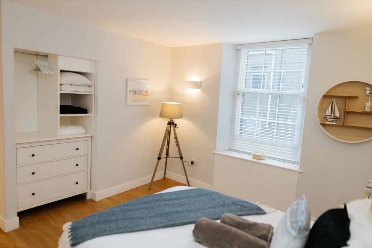 Luxury Modern 3 Bedroom Apartment In City Centre 爱丁堡 外观 照片