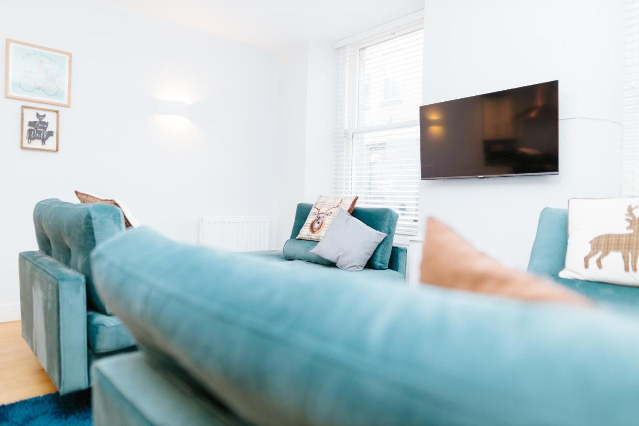 Luxury Modern 3 Bedroom Apartment In City Centre 爱丁堡 外观 照片