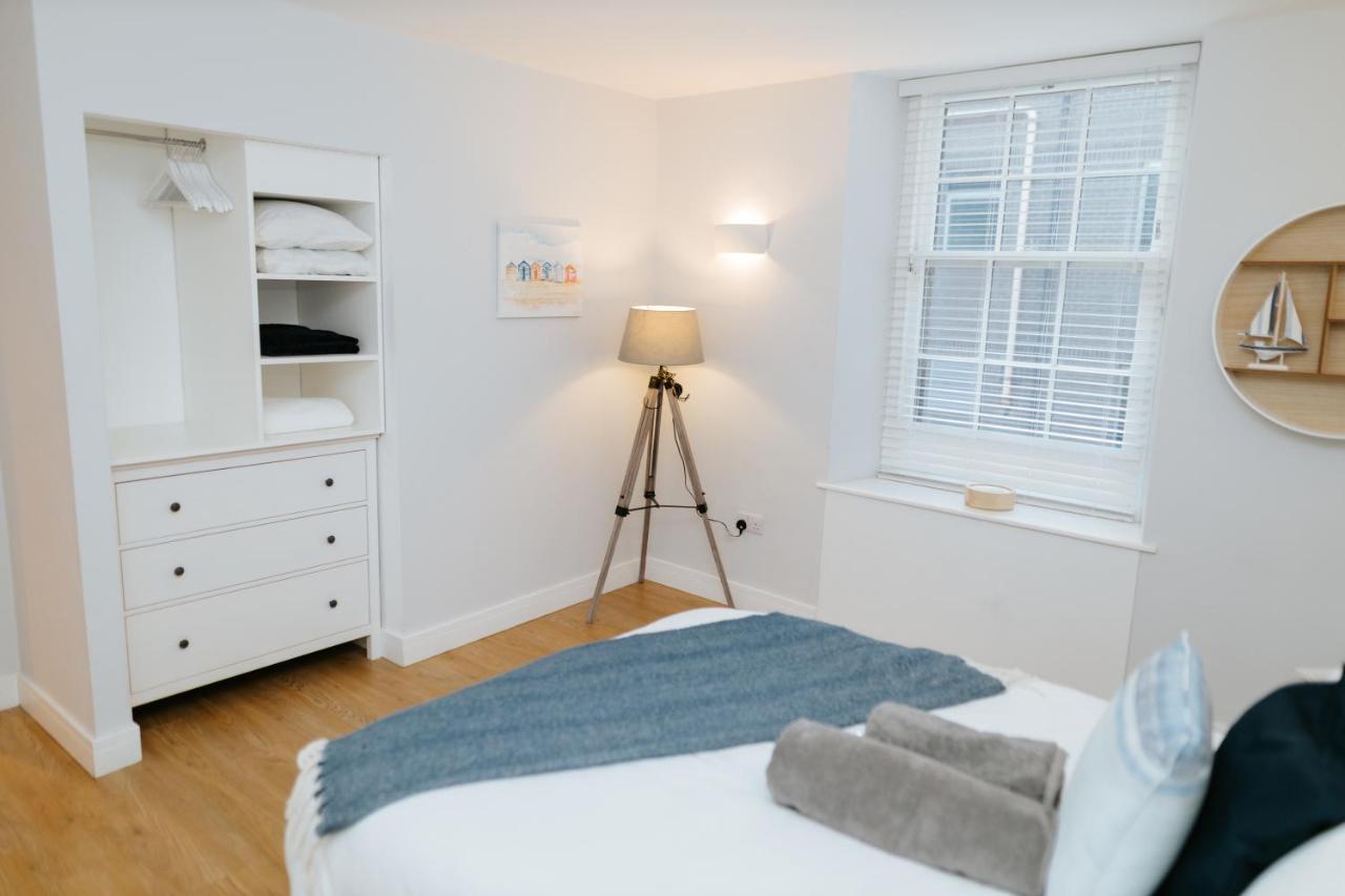 Luxury Modern 3 Bedroom Apartment In City Centre 爱丁堡 外观 照片