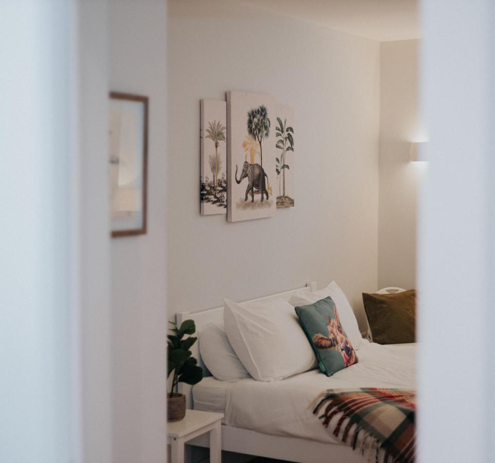 Luxury Modern 3 Bedroom Apartment In City Centre 爱丁堡 外观 照片