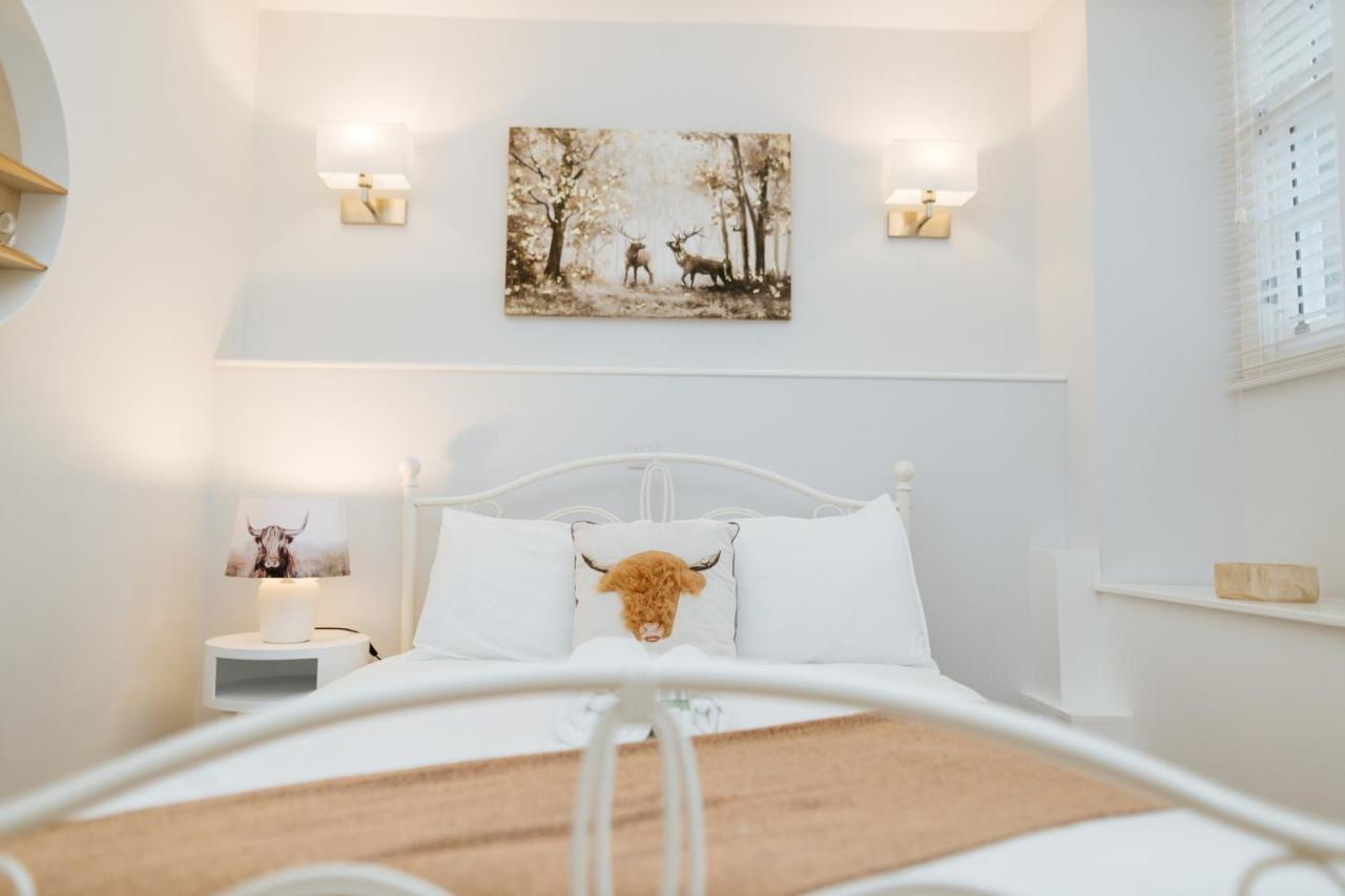 Luxury Modern 3 Bedroom Apartment In City Centre 爱丁堡 外观 照片